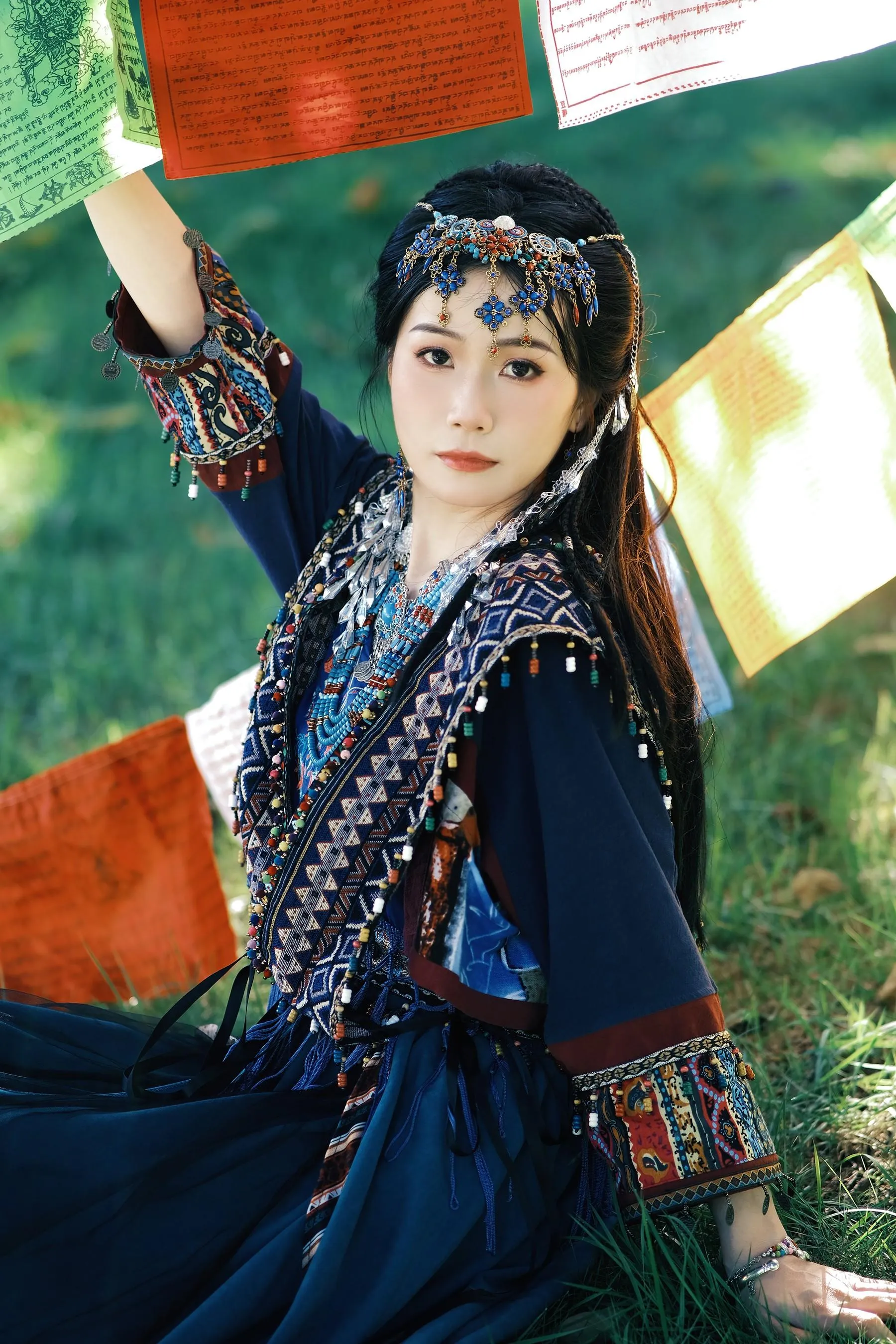 [YITUYU艺图语]2022.09.19 苗疆少女 cc [27P]插图